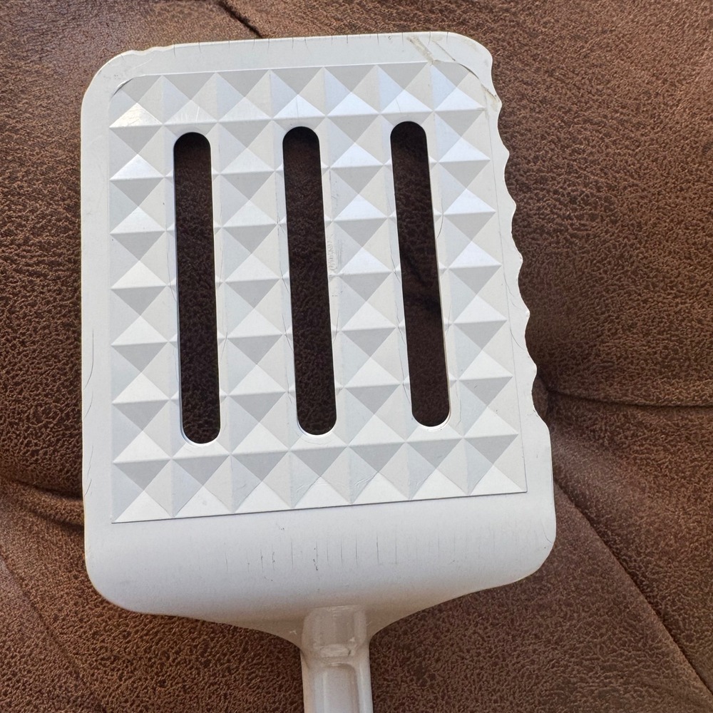 Vintage Robinson Knife Co UltraTemp White Slotted Spatula Turner Made in USA 12" - Picture 4 of 6